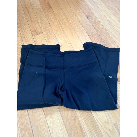 Lululemon size 4 Black Cropped Yoga Pants High-Waisted Design Womens - Picture 4 of 8